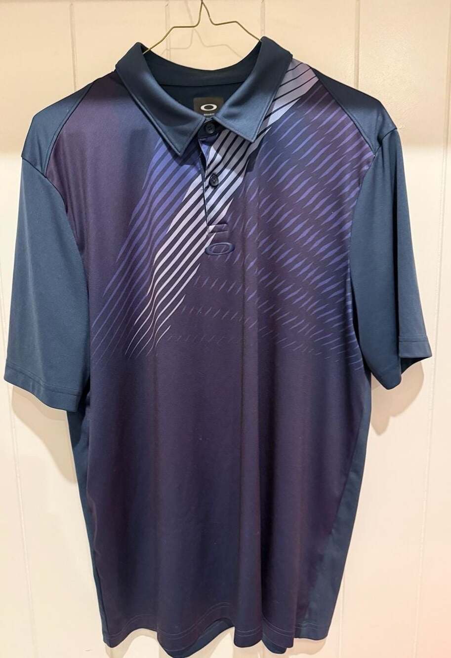 Oakley Performance Regular Fit Golf Polo Shirt in Navy size Large
